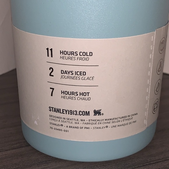 Stanley NEW The Flowstate Quencher H2.0 Tumbler 40 oz All Day Hydration Seafoam - Picture 4 of 8
